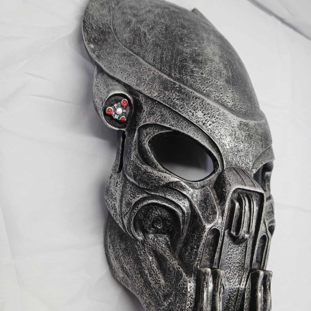 Alien Predator Mask Wall Decor - Picture 6 of 9